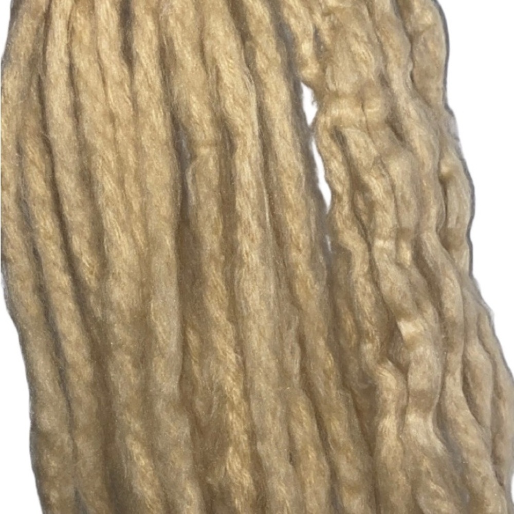 Luxurious platinum blonde crochet locs (yarn)